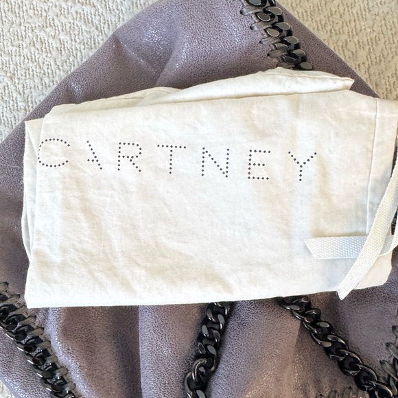 Stella McCartney Black Chain Shoulder Bag - Picture 4 of 4